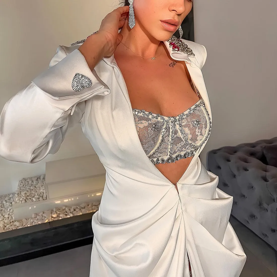 Kensley Elegant V- Neck White Evening Dress